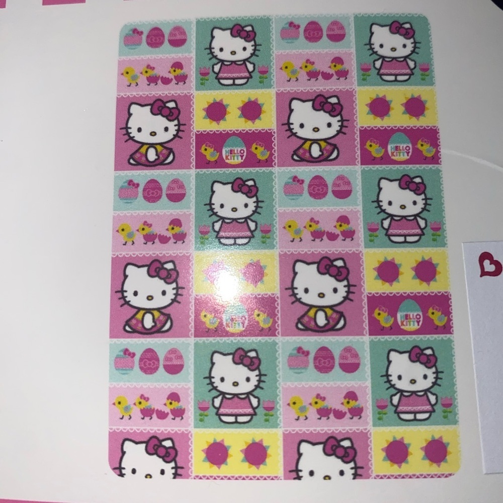 Hello Kitty Patchwork Easter Blanket - Picture 4 of 8